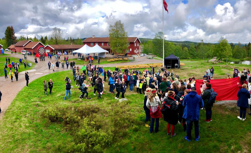 blender oversikt uteareal mye folk